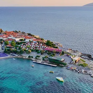 4* Hotel Maya Bistro &